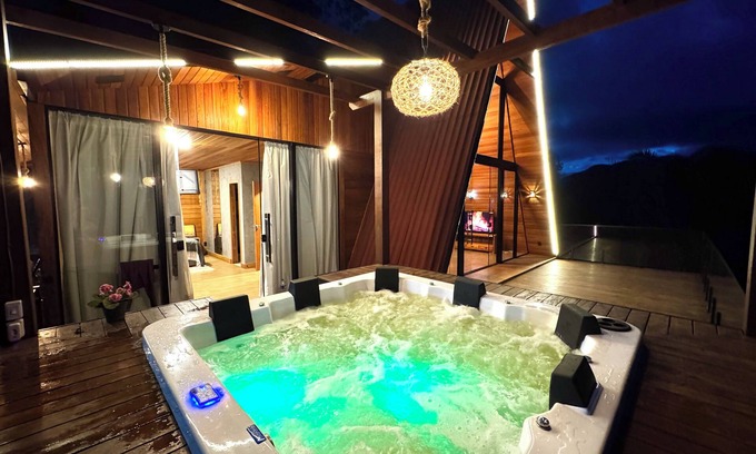 Santa Teresa Cabina | Cabin "my chalet" with Jacuzzi 8km from Santa Teresa