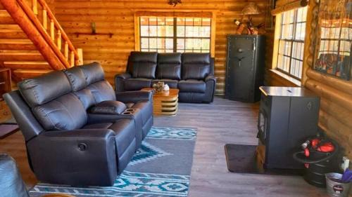 Hereford Casa | Cabin near Bisbee and Sierra Vista AZ on 40 Acres