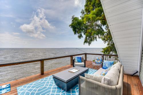 Albemarle Sound Casa | Cabin on Albemarle Sound with Dock and 2 Kayaks