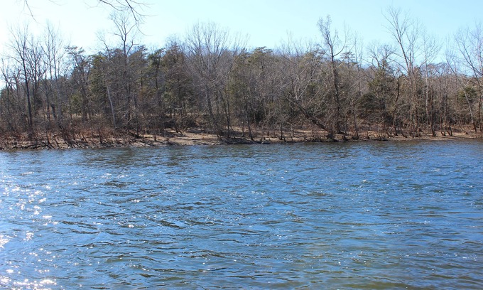 Eagle Rock Casa | Cabin on the James River