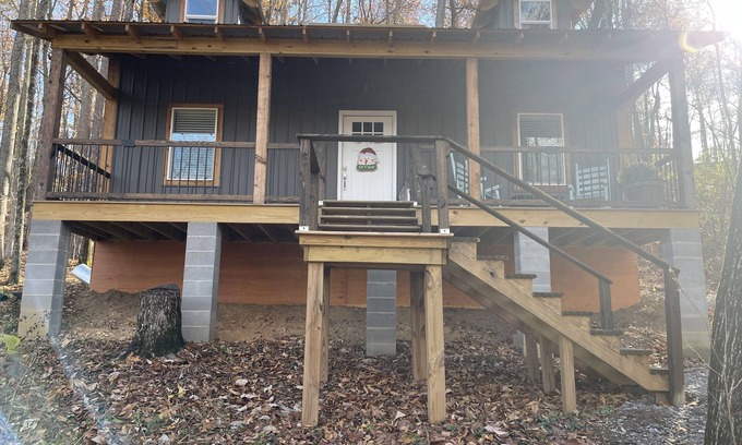 Groveoak Cabina | Cabin - secluded and Guntersville Lake w/hot tub and fire pit