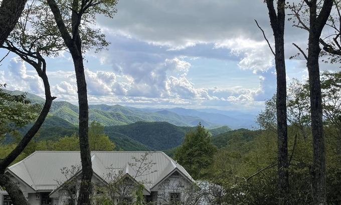 Cranberry Falls Cabina | Cabin with a beautiful few at 4,700 feet in elevation