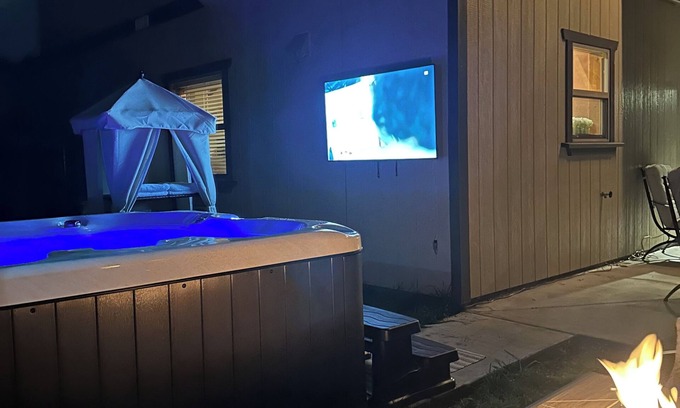 Running Springs Cabina | Cabin with Spa and Arcades 7 mins to Ski Resort