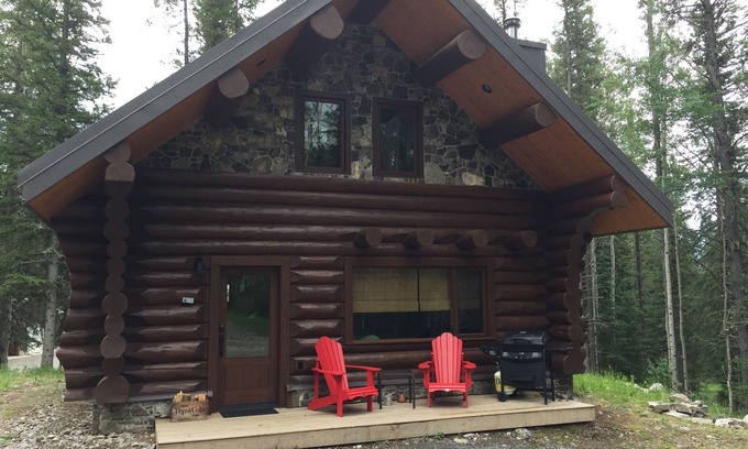 Nordegg Cabina | Cabina 1 - Una hermosa cabaña de madera en el corazón de las Montañas Rocosas canadienses