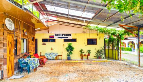 Coco Hotel | Cabinas Coco Alegre