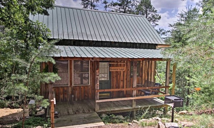 Del Rio Cabina | Cabins at Brush Creek Mtn-Beavers Lodge