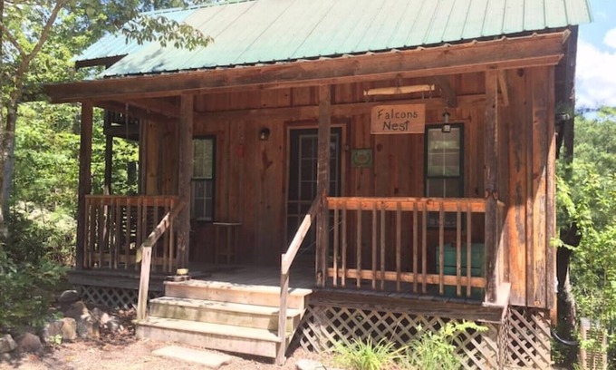 Del Rio Cabina | Cabins at Brush Creek Mtn - Falcons Nest