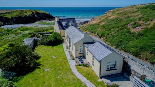 Cylch-Y-Garn Casa | Cable Cottage