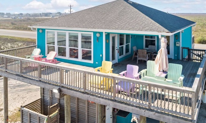 Port Bolivar Apartamento | Cabn By the Sea Ultra Secluded Beachfront Home