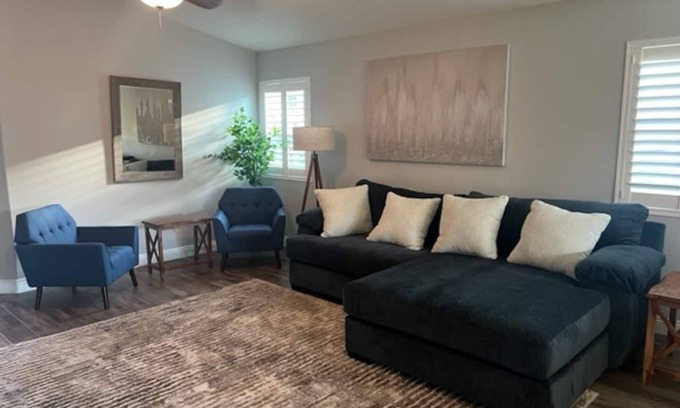 Greenacres Casa | Cadbury 4BR Outdoor Kitchen Sleeps 8 Peaceful