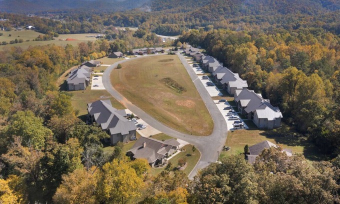 Townsend Condominio | Cades Cove Peaceful Place - with Fireplace!