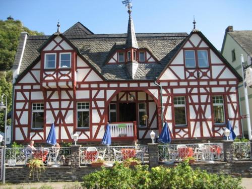 Niederfell Casa | Cafe-Konditorei-Pension Sander