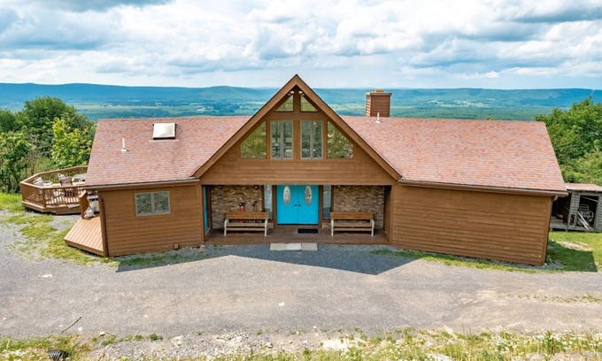 Old Timberline Casa | Cairn Ridge - 311 Valley View Rd