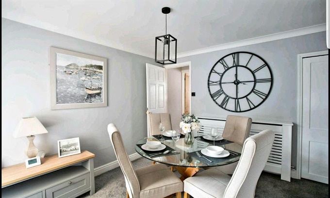 Caister-on-Sea Casa | Caister Cottage, beach 1 minute walk away