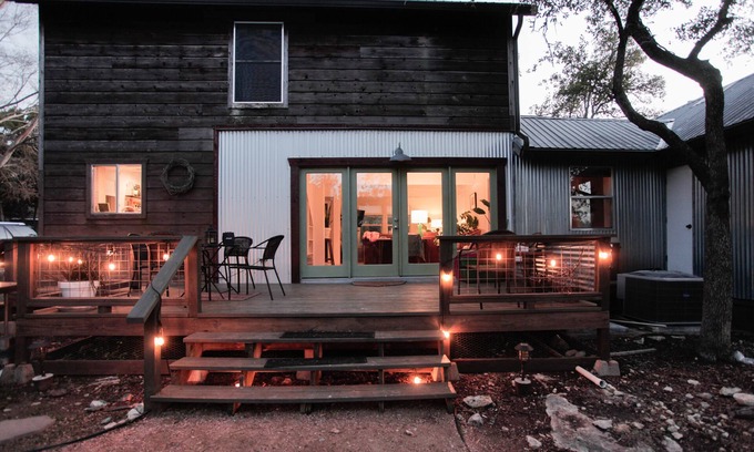 Wimberley Casa | Cajun Moon Ranch - 4 bedrooms, hot tub, nature trails