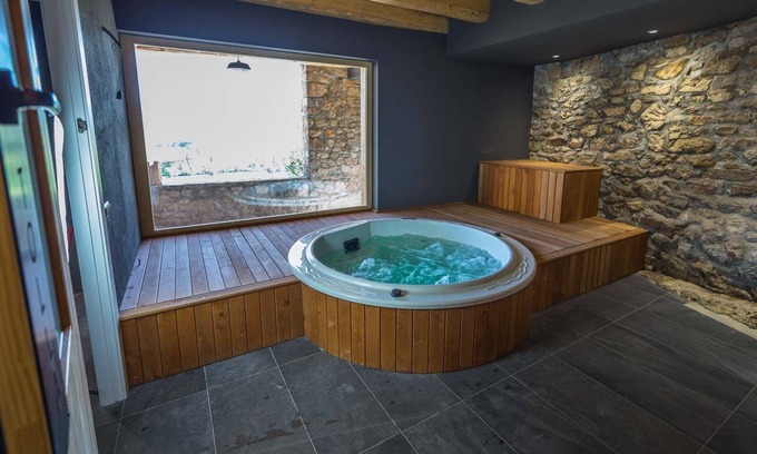 Taus Cabaña | Cal Rossa Taus, Casa Rural Exclusiva Grupos de 10 a 23 personas, SPA.