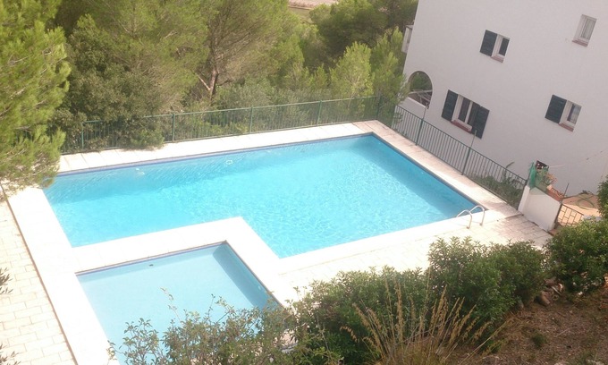 Serpentona Chalet De Esquí | Cala Galdana, chalet adosado, ocho personas (4 habit.) con parcela y piscina.