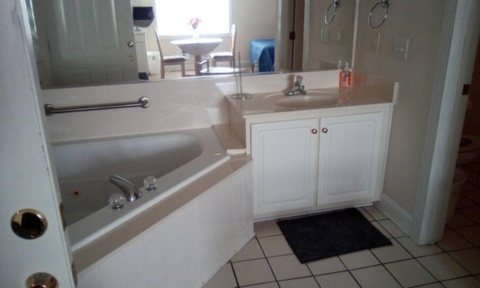 Calabash Condominio | Calabash, NC - 1BD/1BA Condo 1st Floor Unit - Near NC/SC Beaches & Golf Courses