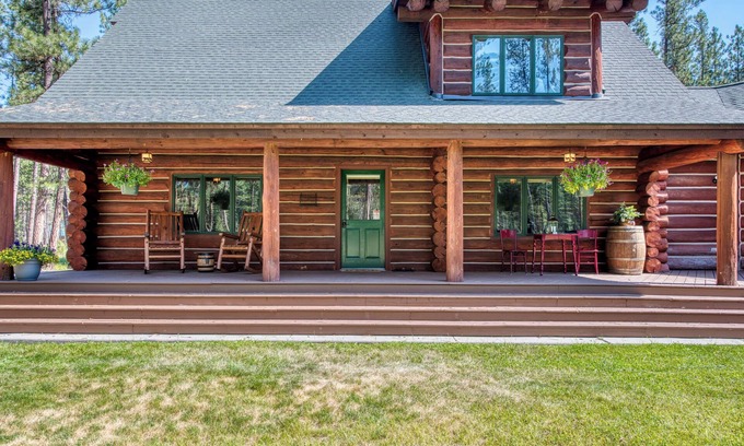Darby Cabina | Calaway Lodge --fishing, hunting, summer sports, winter sports, national forest