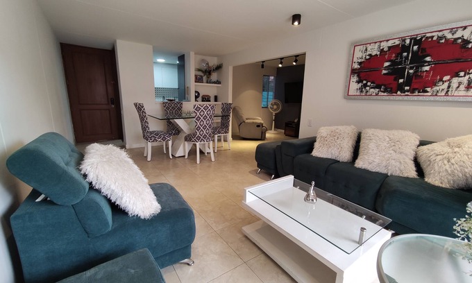 Menga Apartamento | Cali Breeze