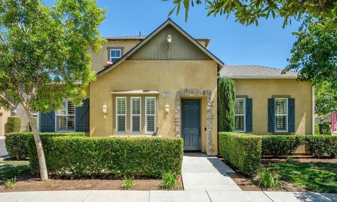 Harlan Ranch Casa | California Dream Cottage with 3 Bedrooms in Harlan Ranch