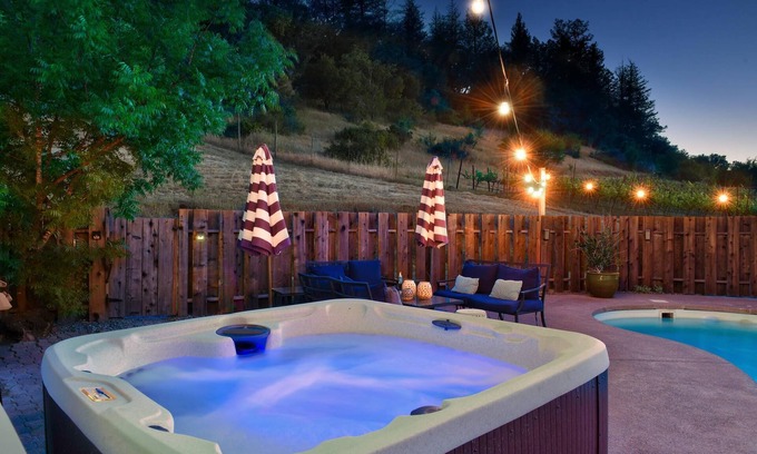 Calistoga Casa | Calistoga Vineyard Getaway | A Wine Country Escape