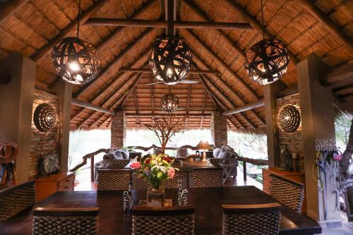 Hoedspruit Cabina | Call of the Wild Lodge