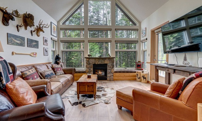 Canmore Condominio | Call to the Wild in Canmore!