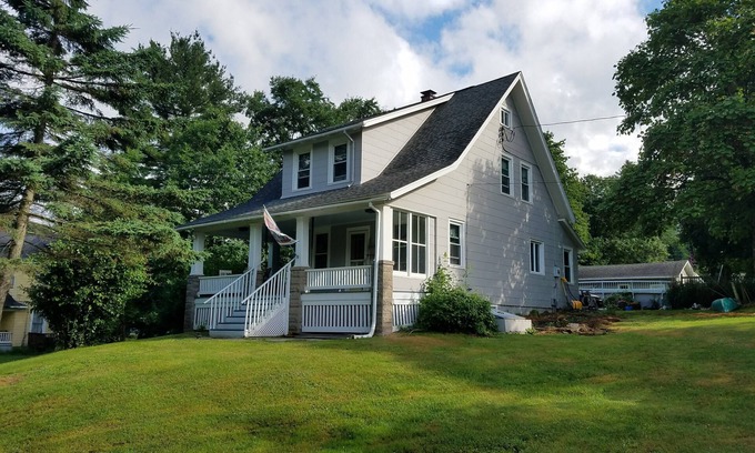 Hortonville Casa | Callicoon Creek House with Pool + Hot Tub