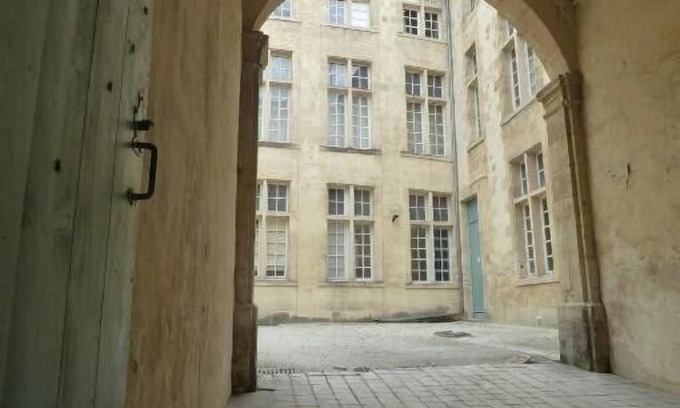 Hotel de Ville - Quinconces Apartamento | Apartamento muy tranquilo, centro histórico de Burdeos, barrio de Saint Pierre