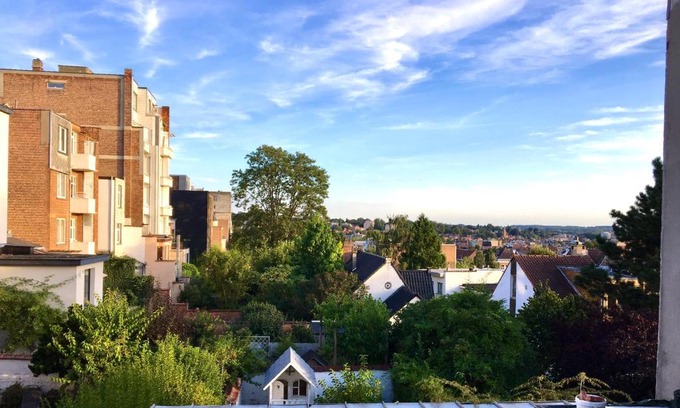 Ukkel Casa | Calm, green & birdsong near the city center