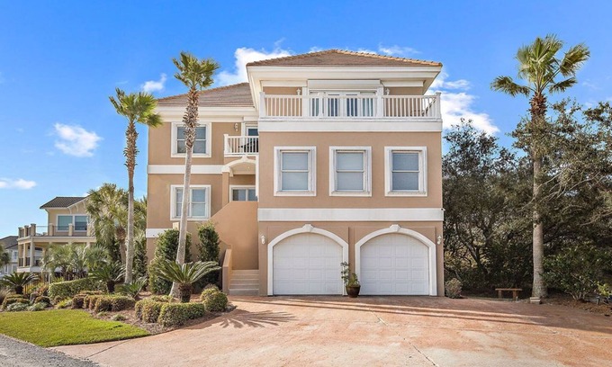 Gulf Shores Casa | Calvert Castle, Elevator, Golf cart, Beach ,Pool
