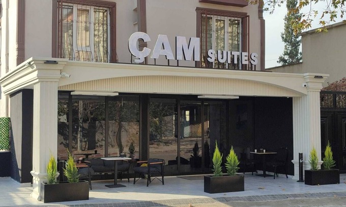 Onikisubat Apartamento | Cam Suites