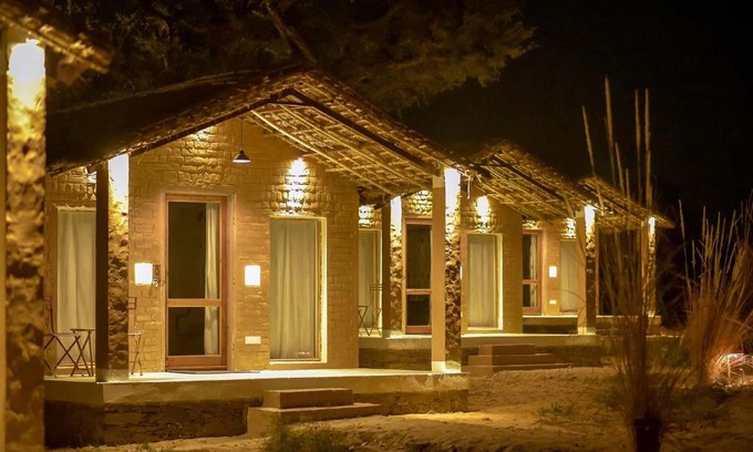 Village Hokra Hotel | Camp Lands End