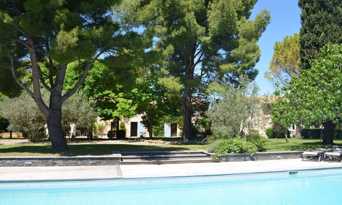 Aix-en-Provence Cabaña | Campagne Chastel - casa rural en propiedad encantadora con piscina
