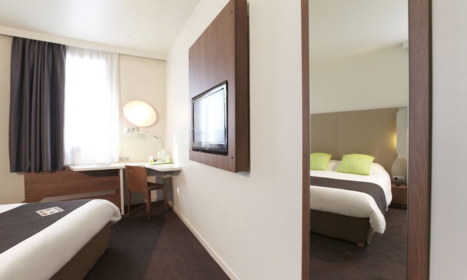 Saint-Martin Hotel | Campanile Cergy Pontoise