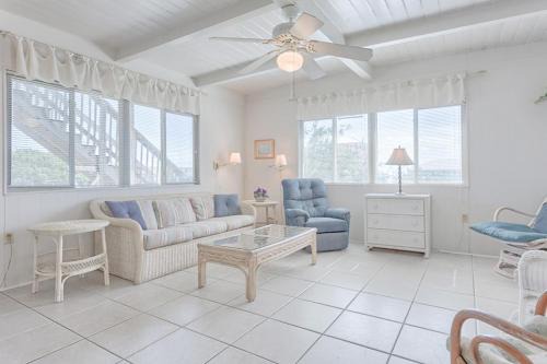 Surf Side Shores Casa | Campbellot by Meyer Vacation Rentals