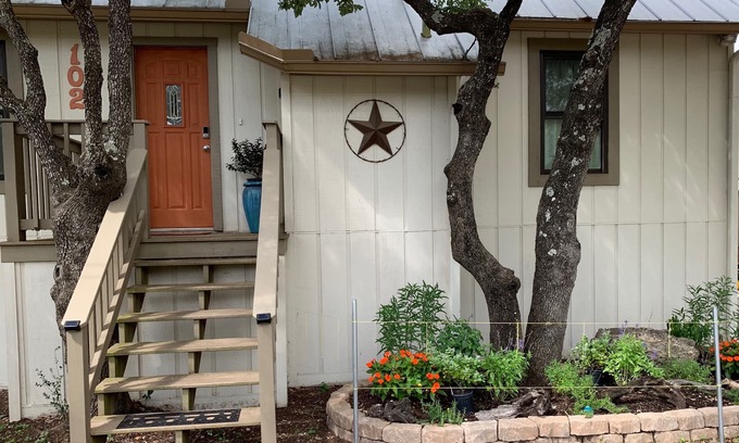 Wimberley Casa | ¡Ven a disfrutar de noches frescas y precios de otoño!