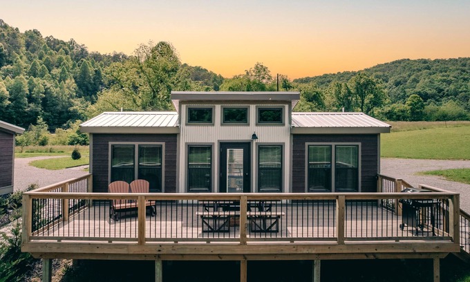 Gatlinburg - Pigeon Forge Cabaña | "Campfire Secrets" - Riverfront Tiny Home in the Smoky Mountains