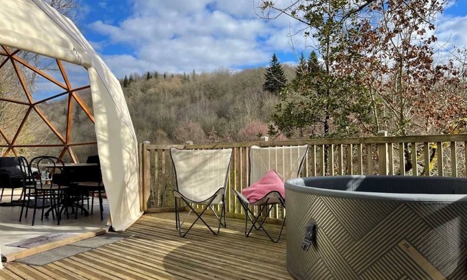 Saint-Constant-Fournoules Casa | Camping 3 étoiles - Piscine - ccafg0d