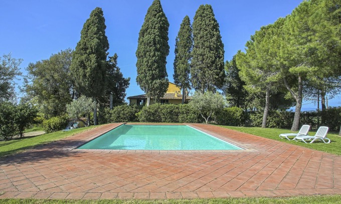 Tavarnelle Val di Pesa Apartamento | Campiglia by Interhome