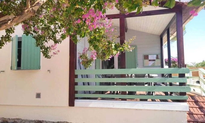 Massillargues-Attuech Casa | Camping 3 étoiles - Piscine - eehiig
