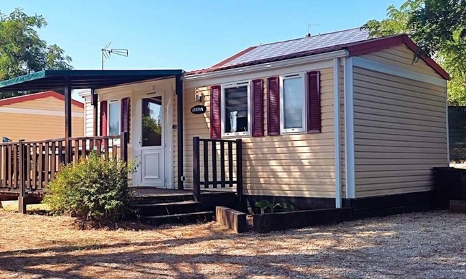 Massillargues-Attuech Casa | Camping 3 étoiles - Piscine - eebica