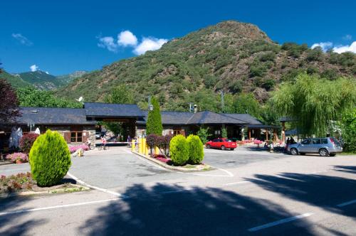 Vall de Cardos Complejo | Camping Bungalows La Borda del Pubill