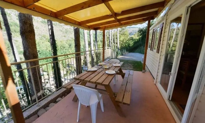 Saint-Rome-de-Tarn Casa | Camping de la Cascade **** - Super Cordelia Mobil-home 32m2 - 3 bedrooms - 5/6 pers. - Television (sam./sam. July and August ) 6 persons