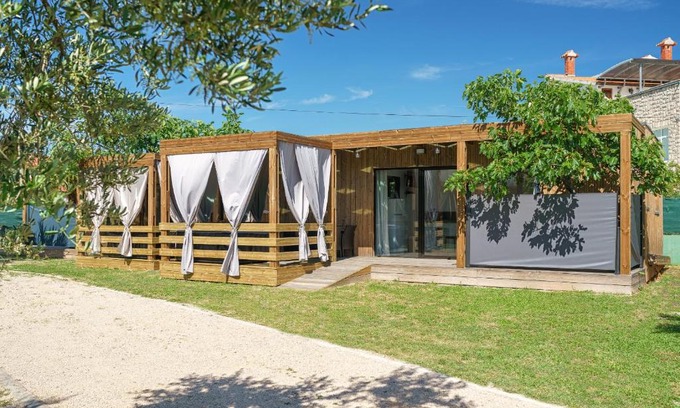 Srima Otro | Camping Dom SRIMA