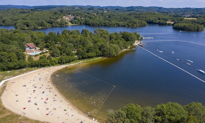Saint-Pardoux Alquiler De RV | Camping du Lac de Saint-Pardoux
