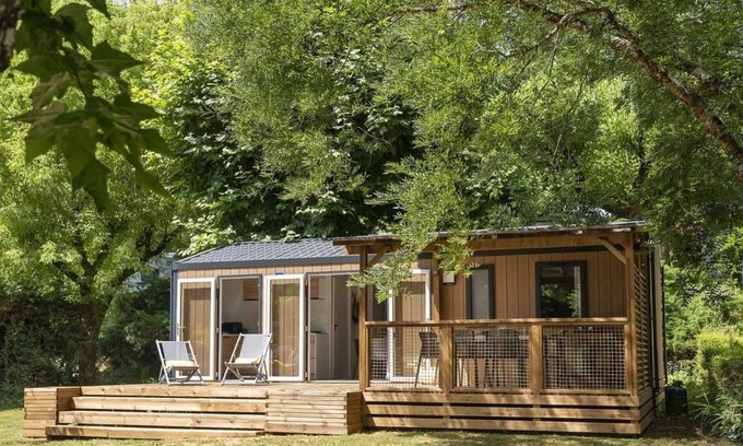 Castelnaud-la-Chapelle Casa | Camping 4 étoiles - Piscine - eeieab