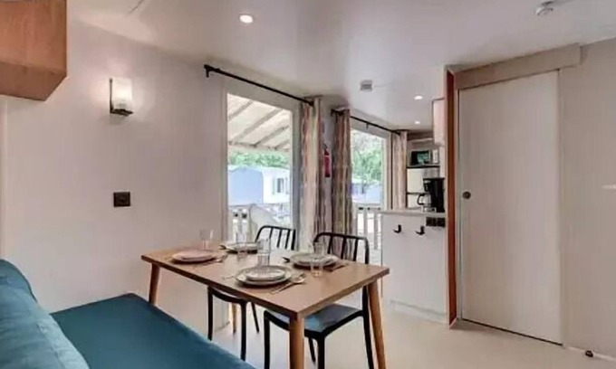 Chateauneuf-de-Galaure Casa | Camping Le Château de Galaure**** - Comfort XL 3-room mobile home 4 adults + 2 children