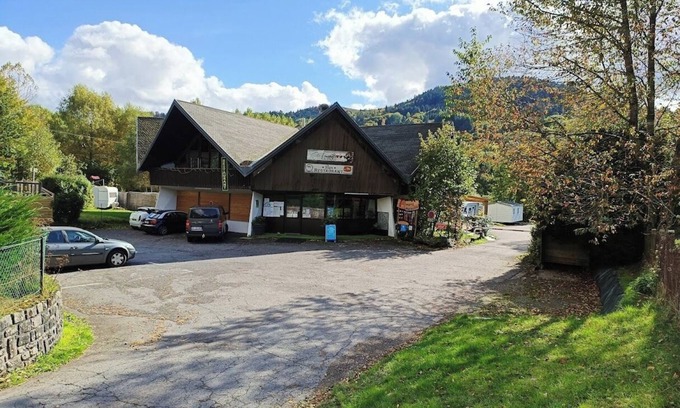La Bourboule Alquiler De RV | Camping la Marmotte